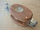 071.20.1011-T - teak blok met hondsvot, enkel, 10 mm.